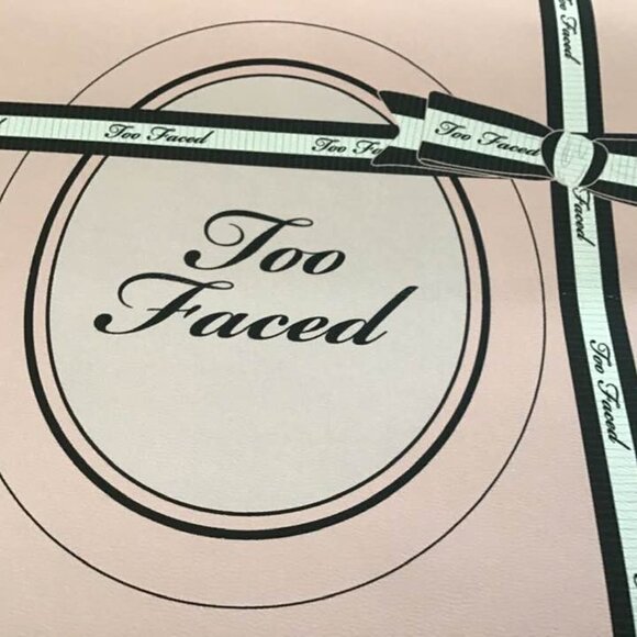 Too Faced Roomy Pink Makeup Bag Cosmetics bag. BRAND NEW!! - Picture 4 of 6